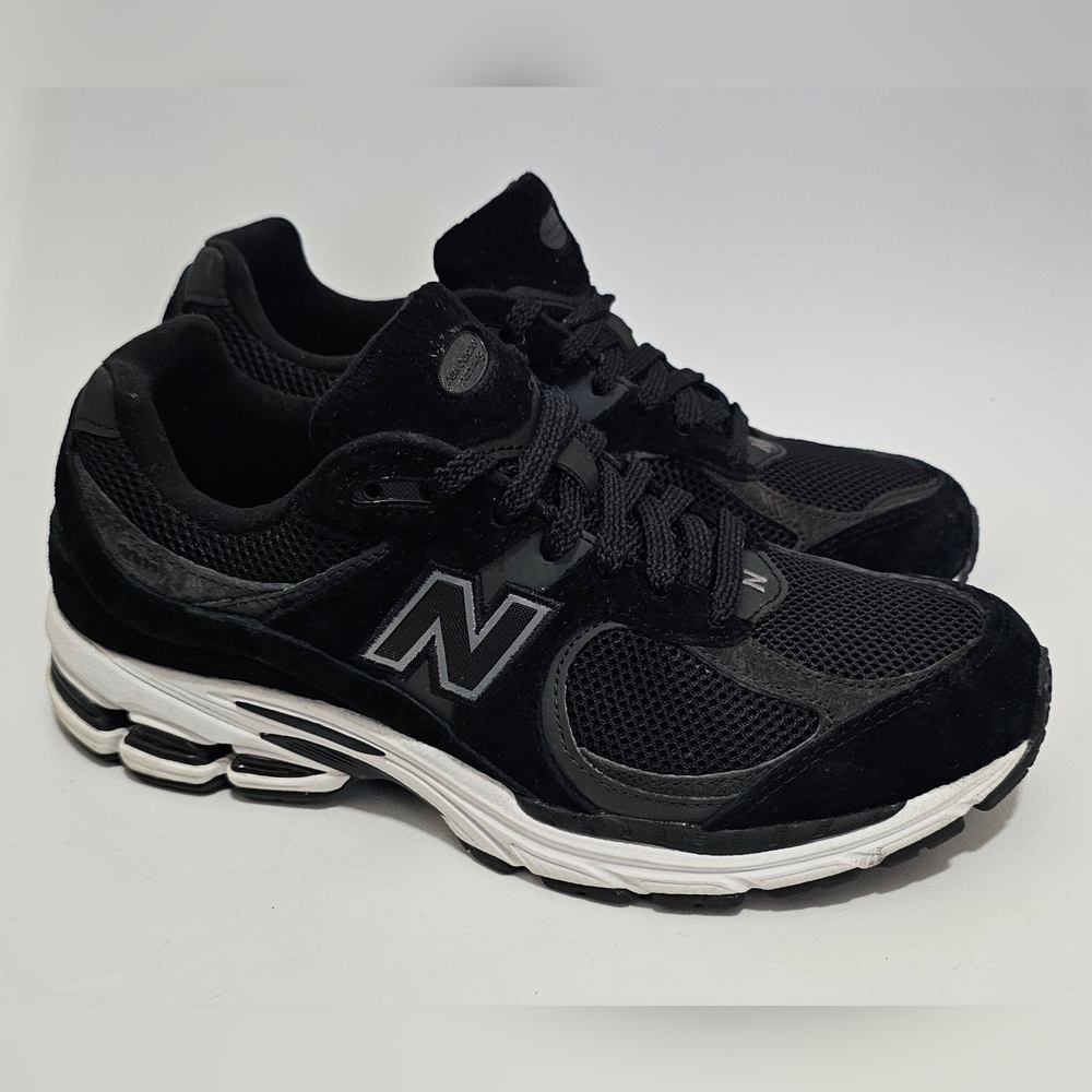 Men's New Balance M2002RBK size 7.5